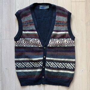Vintage Shetland Wool Etchings Jacquard Knit Button Down Vest Men’s Size Large